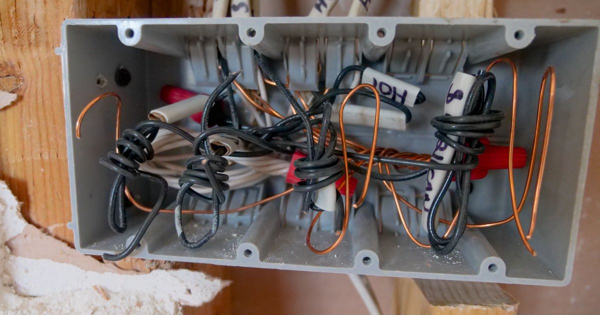 Elektroinštalácia Zetor 3011: špecifikácia